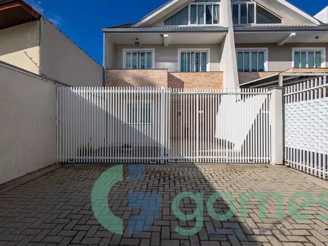 Casa 3 quartos e 3 banheiros, à venda, no bairro Lindóia em Curitiba
