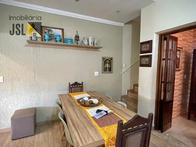Sobrado com 87m² 3 quartos e 1 banheiro, à venda, no bairro Vila Bandeirantes em Caçapava