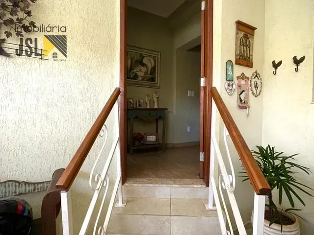 Sobrado com 87m² 3 quartos e 1 banheiro, à venda, no bairro Vila Bandeirantes em Caçapava