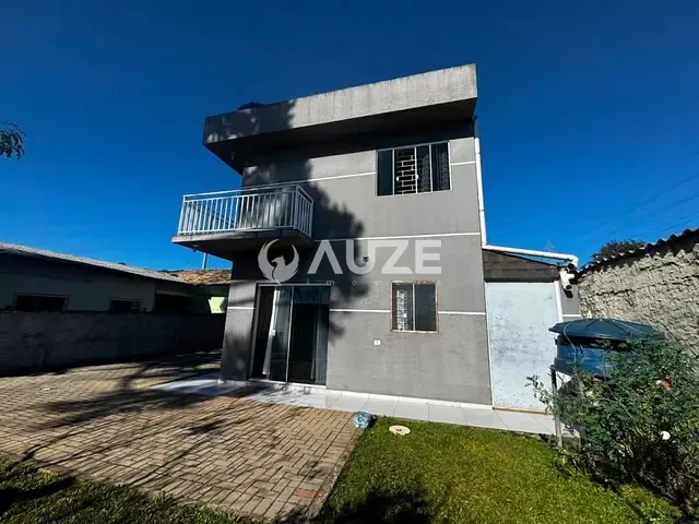 Sobrado com 126m² 3 quartos e 3 banheiros, à venda, no bairro Pinheirinho em Curitiba