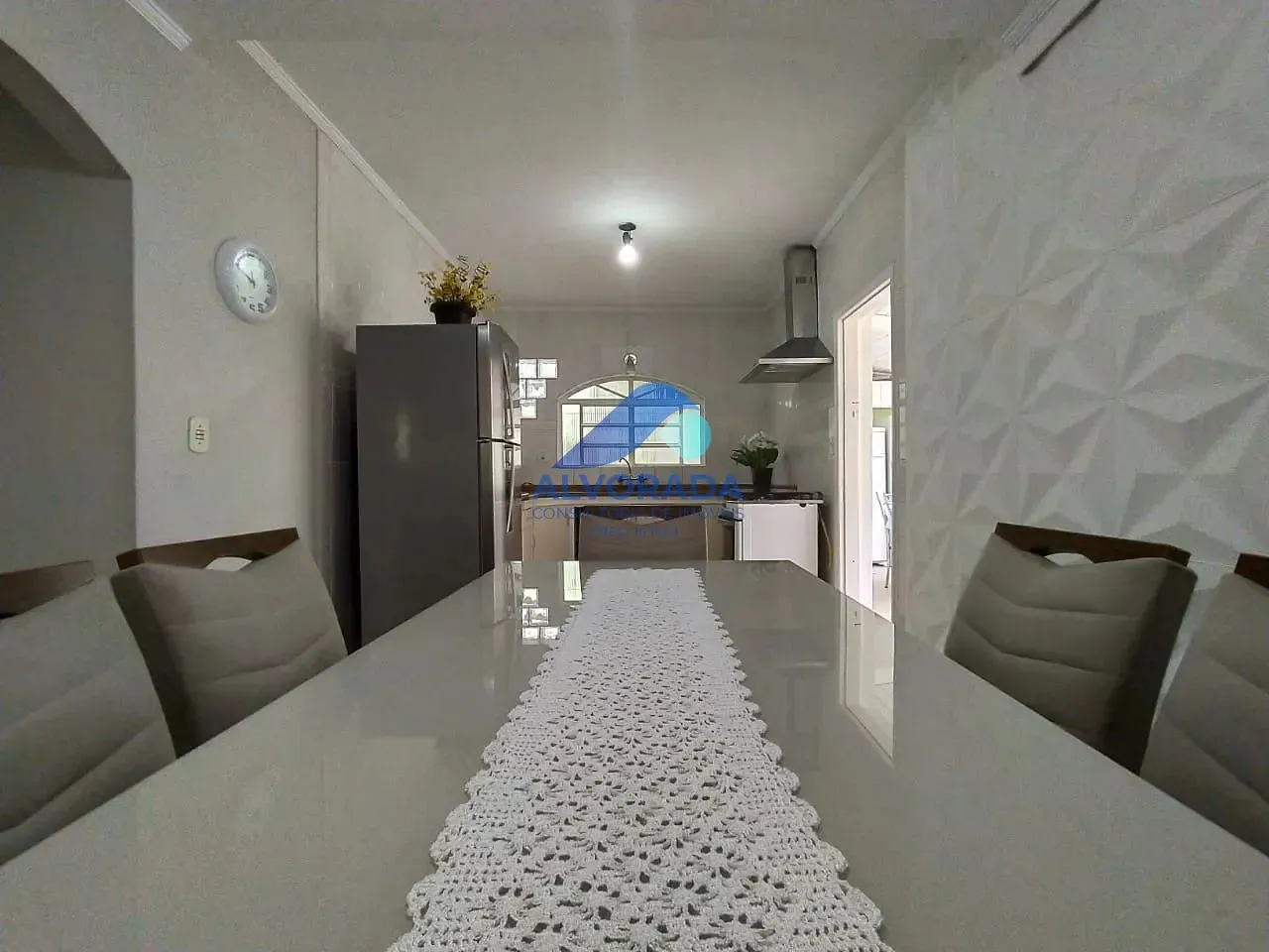 Sobrado, 3 quartos, 234 m² - Foto 1