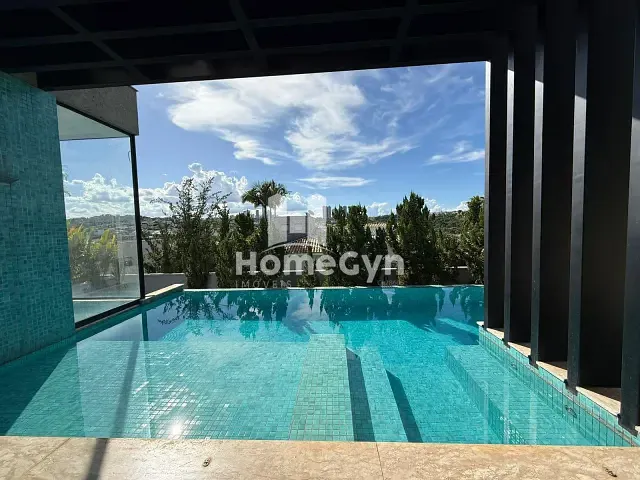 Sobrado com 800m² 4 quartos e 6 banheiros, à venda, no bairro Residencial Alphaville Flamboyant em Goiânia