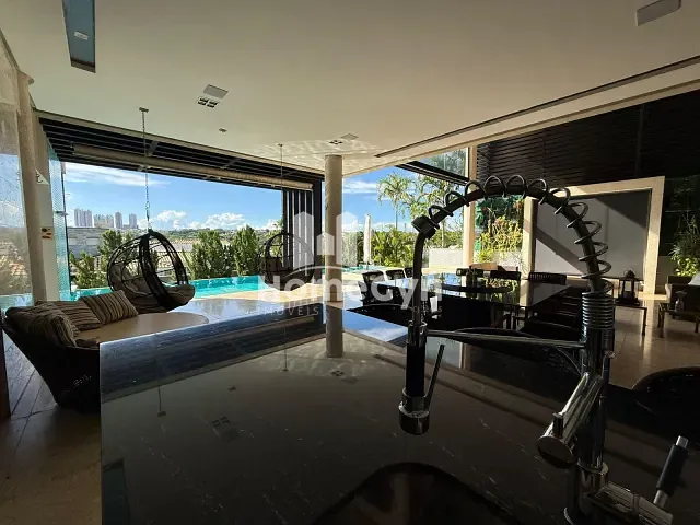 Sobrado com 800m² 4 quartos e 6 banheiros, à venda, no bairro Residencial Alphaville Flamboyant em Goiânia