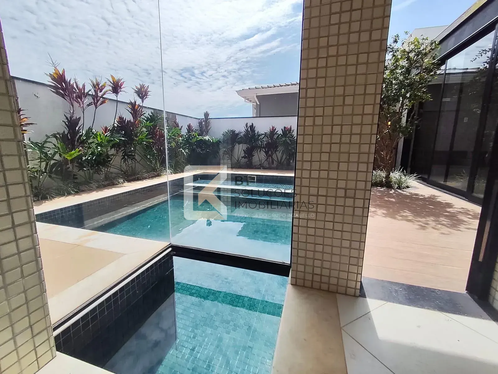 Sobrado, 5 quartos, 320 m² - Foto 4
