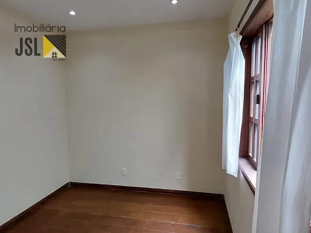 Sobrado com 390m² 6 quartos e 1 banheiro, à venda, no bairro Vila Resende em Caçapava