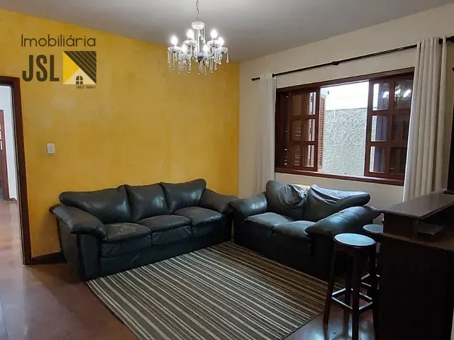 Sobrado com 390m² 6 quartos e 1 banheiro, à venda, no bairro Vila Resende em Caçapava