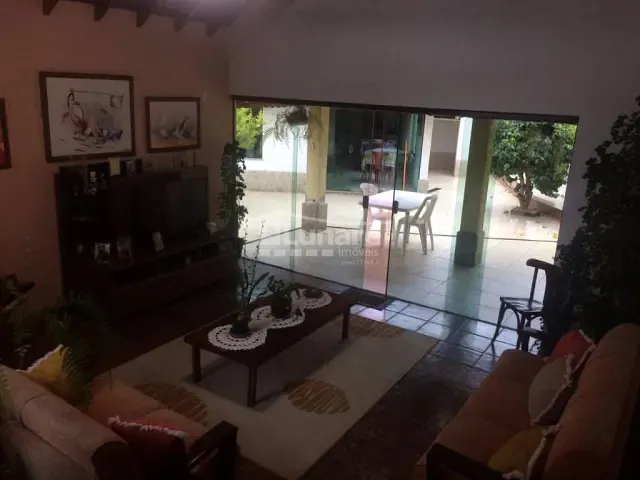Sobrado com 580m² 3 quartos e 6 banheiros, à venda, no bairro Vila Oliveira em Mogi das Cruzes