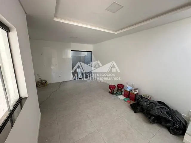 Sobrado 3 quartos e 3 banheiros, à venda, no bairro Potecas em São José