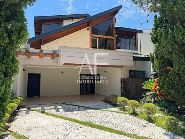 Sobrado com 269m² 3 quartos e 5 banheiros, para alugar, no bairro Campos Do Conde em Tremembé