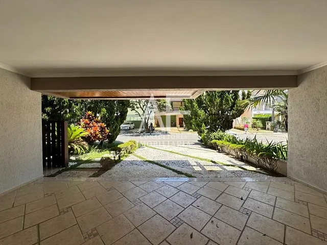 Sobrado com 269m² 3 quartos e 5 banheiros, para alugar, no bairro Campos Do Conde em Tremembé