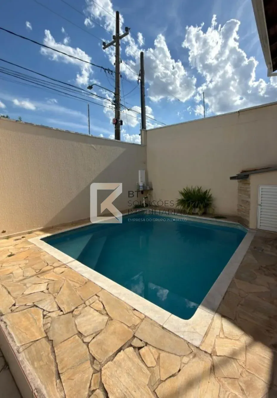Sobrado, 4 quartos, 216 m² - Foto 1