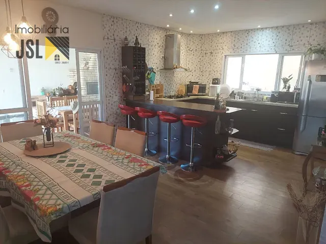 Sobrado com 326m² 3 quartos e 4 banheiros, à venda, no bairro Condomínio Terras do Vale em Caçapava