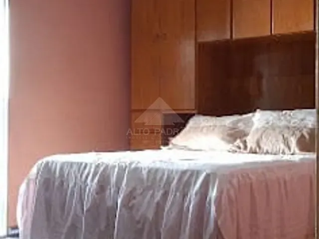 Sobrado com 200m² 3 quartos e 2 banheiros, à venda, no bairro Vila Assis Brasil em Mauá