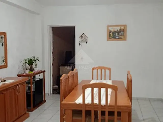 Sobrado com 200m² 3 quartos e 2 banheiros, à venda, no bairro Vila Assis Brasil em Mauá