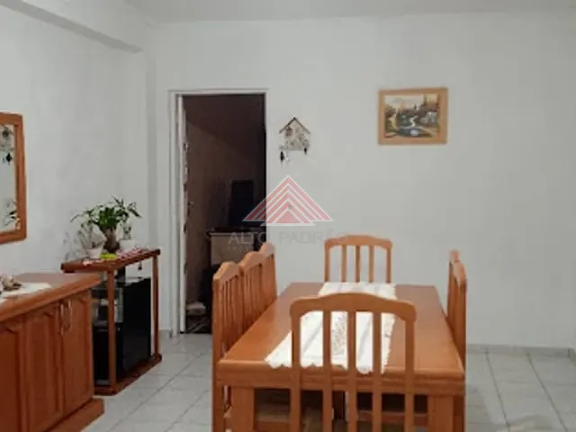 Sobrado com 200m² 3 quartos e 2 banheiros, à venda, no bairro Vila Assis Brasil em Mauá