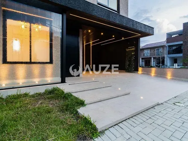 Sobrado com 162m² 3 quartos e 4 banheiros, à venda, no bairro Umbará em Curitiba