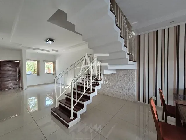 Sobrado com 250m² 5 quartos e 5 banheiros, à venda, no bairro Campos do Conde II Louvre em Tremembé
