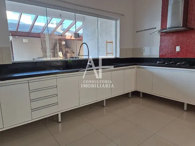Sobrado com 250m² 5 quartos e 5 banheiros, à venda, no bairro Campos do Conde II Louvre em Tremembé