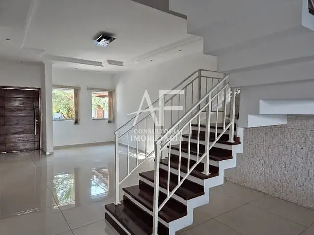 Sobrado com 250m² 5 quartos e 5 banheiros, à venda, no bairro Campos do Conde II Louvre em Tremembé