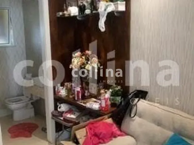 Sobrado com 60m² 2 quartos e 2 banheiros, à venda, no bairro Vila Santa Terezinha em Carapicuíba