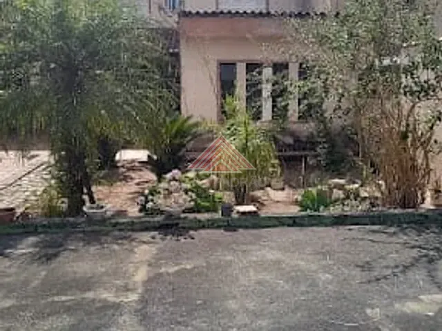 Sobrado com 270m² 3 quartos e 2 banheiros, à venda, no bairro Jardim Primavera em Mauá