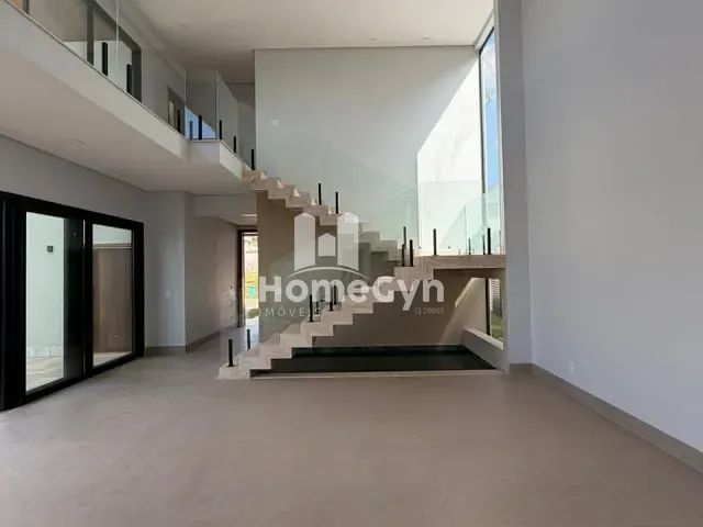 Sobrado com 560m² 4 quartos e 6 banheiros, à venda, no bairro Jardins Itália em Goiânia