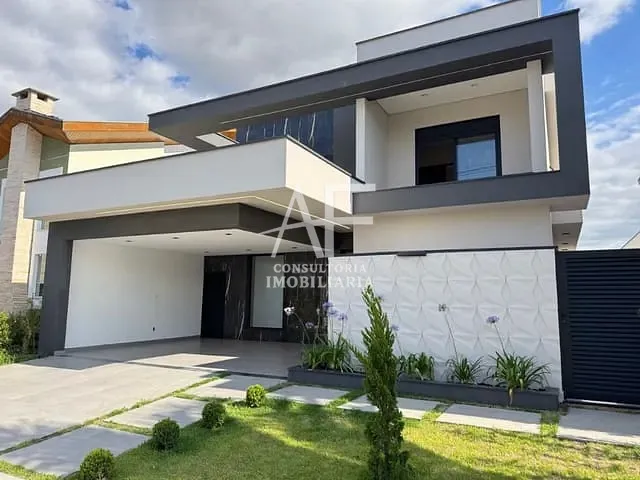 Sobrado com 360m² 4 quartos e 5 banheiros, à venda, no bairro Estiva em Taubaté