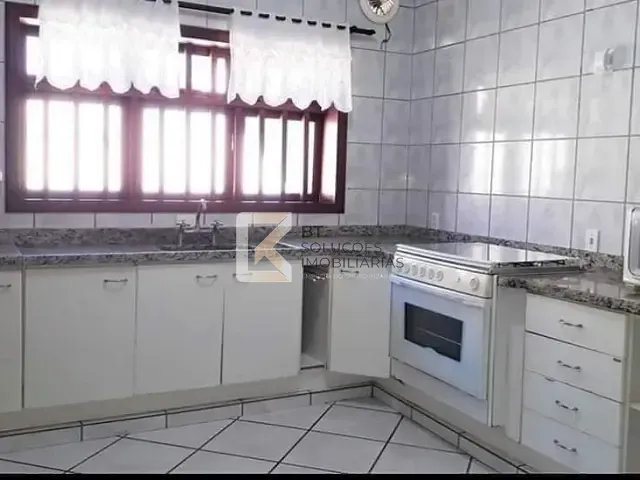 Sobrado com 250m² 3 quartos e 3 banheiros, à venda, no bairro Jardim Santa Rita em Indaiatuba