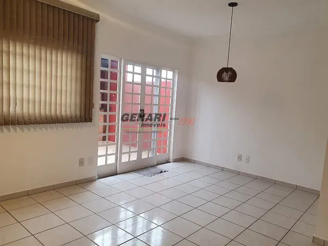 Sobrado com 130m² 3 quartos e 3 banheiros, à venda, no bairro Parque Residencial Indaiá em Indaiatuba