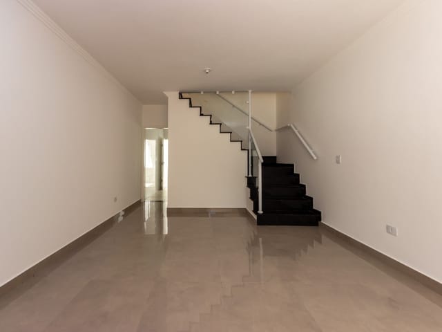 Foto do Sobrado - Sobrado para venda em Vila Paulo Silas com 3 quartos, sendo 1 suíte, 85m² | Lares e Andares Imóveis