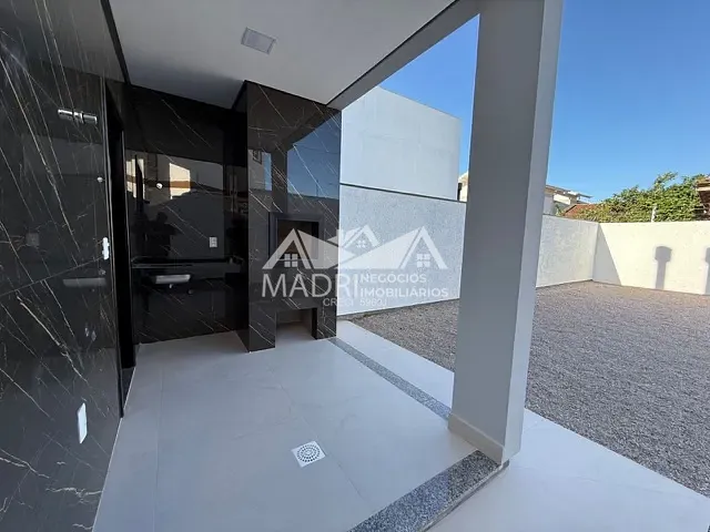 Sobrado com 170m² 3 quartos e 1 banheiro, à venda, no bairro Pagani em Palhoça