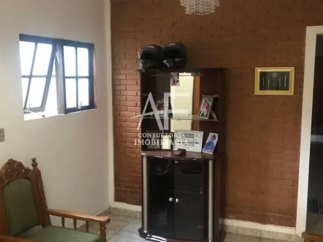 Sobrado com 330m² 3 quartos e 4 banheiros, à venda, no bairro Jardim Gurilândia em Taubaté