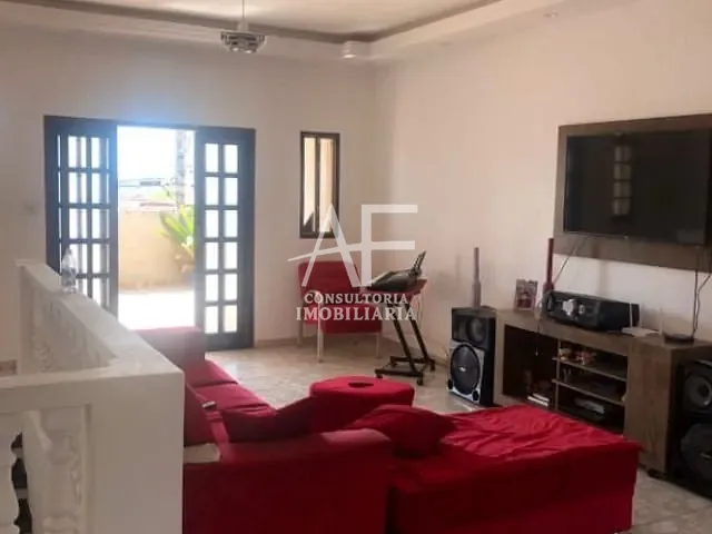 Sobrado com 330m² 3 quartos e 4 banheiros, à venda, no bairro Jardim Gurilândia em Taubaté