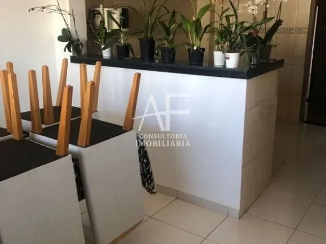 Sobrado com 330m² 3 quartos e 4 banheiros, à venda, no bairro Jardim Gurilândia em Taubaté