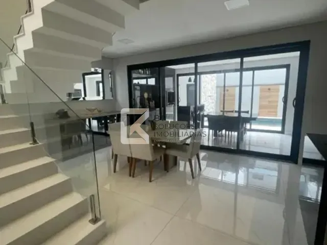Sobrado com 300m² 3 quartos e 4 banheiros, à venda, no bairro Jardim Residencial Maria Dulce em Indaiatuba