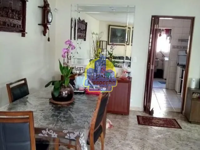 Sobrado com 284m² 3 quartos e 5 banheiros, à venda ou para alugar, no bairro Adalgisa em Osasco