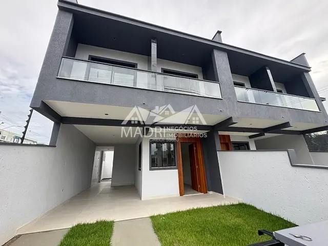 Sobrado com 86m² 3 quartos e 1 banheiro, à venda, no bairro Sertão do Maruim em São José