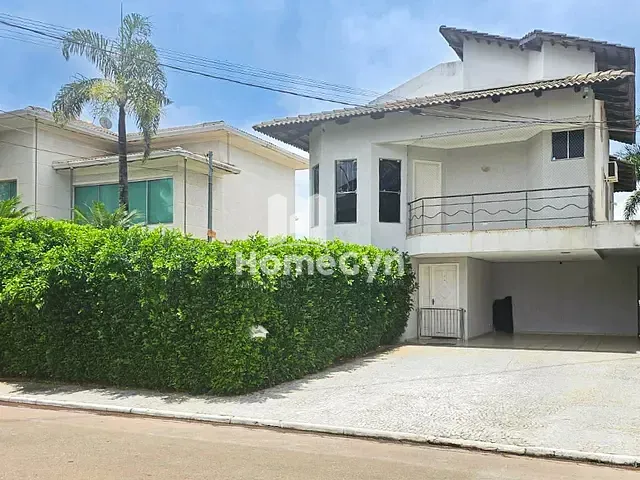 Sobrado 4 quartos e 4 banheiros, para alugar, no bairro Jardins Madri em Goiânia