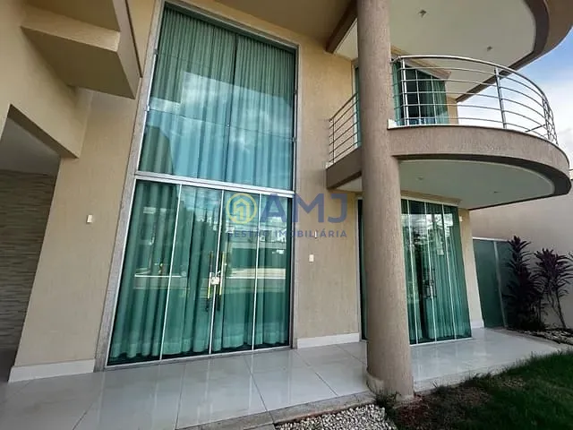 Sobrado com 500m² 3 quartos e 5 banheiros, à venda, no bairro Condomínio do Lago em Goiânia