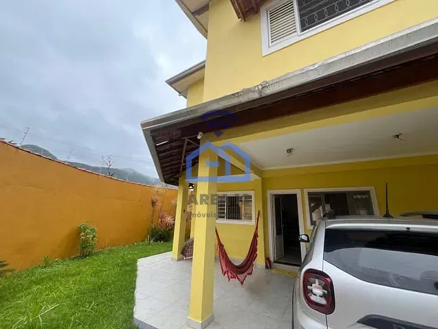 Sobrado com 250m² 3 quartos e 2 banheiros, para alugar, no bairro Martim de Sá em Caraguatatuba