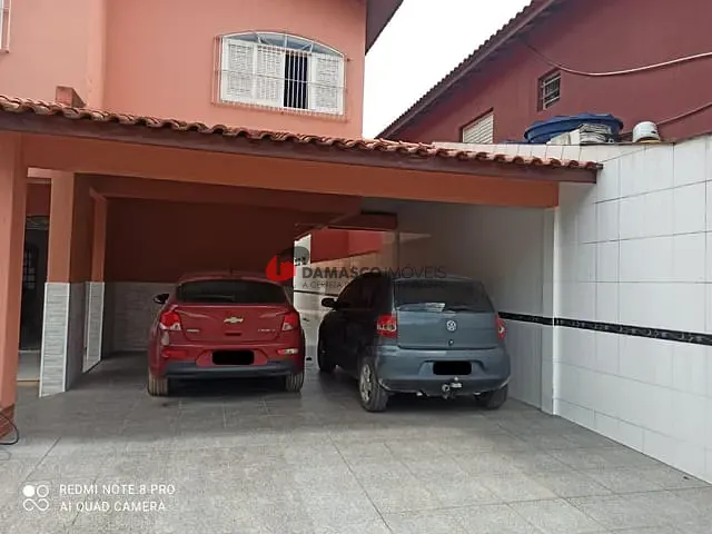 Sobrado com 509m² 5 quartos e 1 banheiro, à venda, no bairro Jardim Virgínia em Guarujá