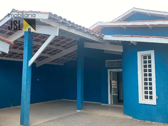 Sobrado com 330m² 4 quartos e 3 banheiros, à venda ou para alugar, no bairro Vila Independência em Caçapava