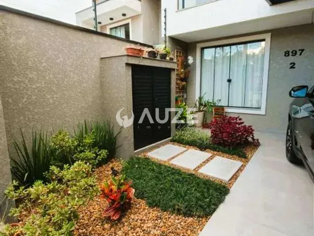 Sobrado com 147m² 3 quartos e 4 banheiros, à venda, no bairro Santa Cândida em Curitiba