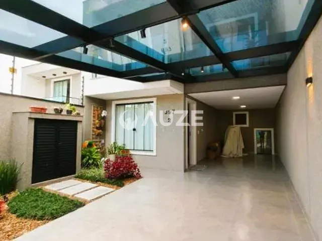 Sobrado com 147m² 3 quartos e 4 banheiros, à venda, no bairro Santa Cândida em Curitiba