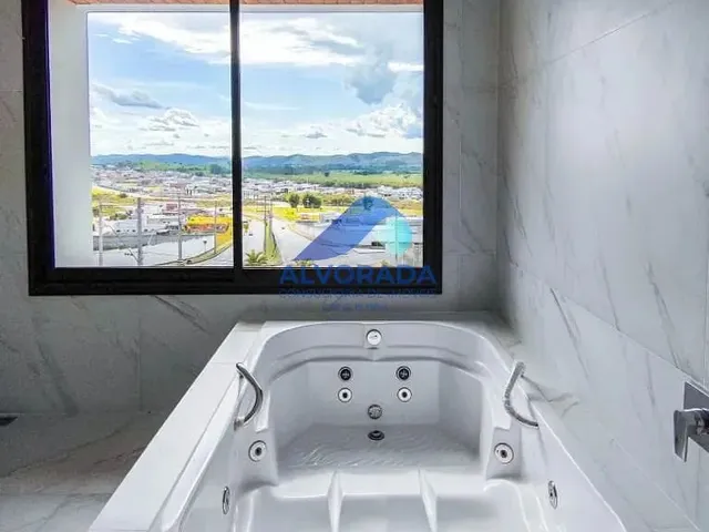 Sobrado com 540m² 5 quartos e 1 banheiro, à venda ou para alugar, no bairro Condomínio Residencial Alphaville II em São José Dos Campos