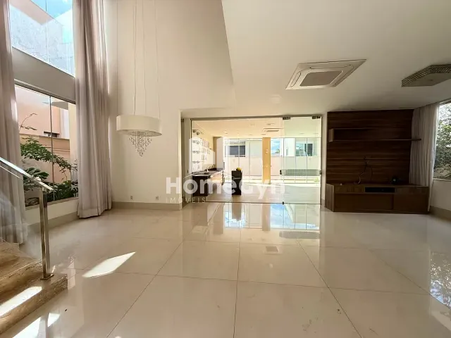 Sobrado com 472m² 3 quartos e 4 banheiros, à venda, no bairro Jardins Verona em Goiânia