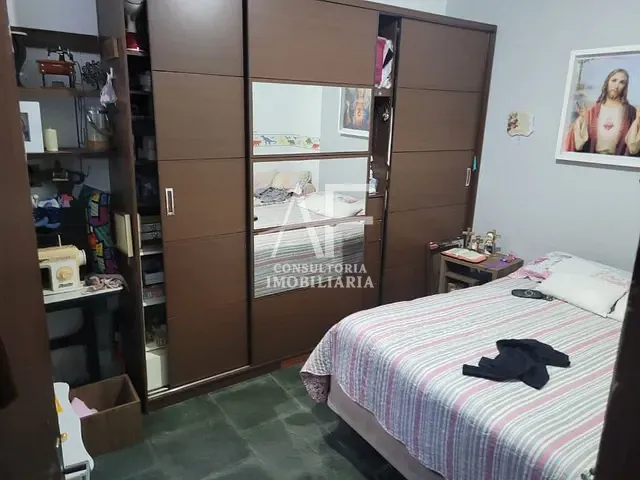 Sobrado com 275m², à venda, no bairro Vila Guaianazes em São José dos Campos