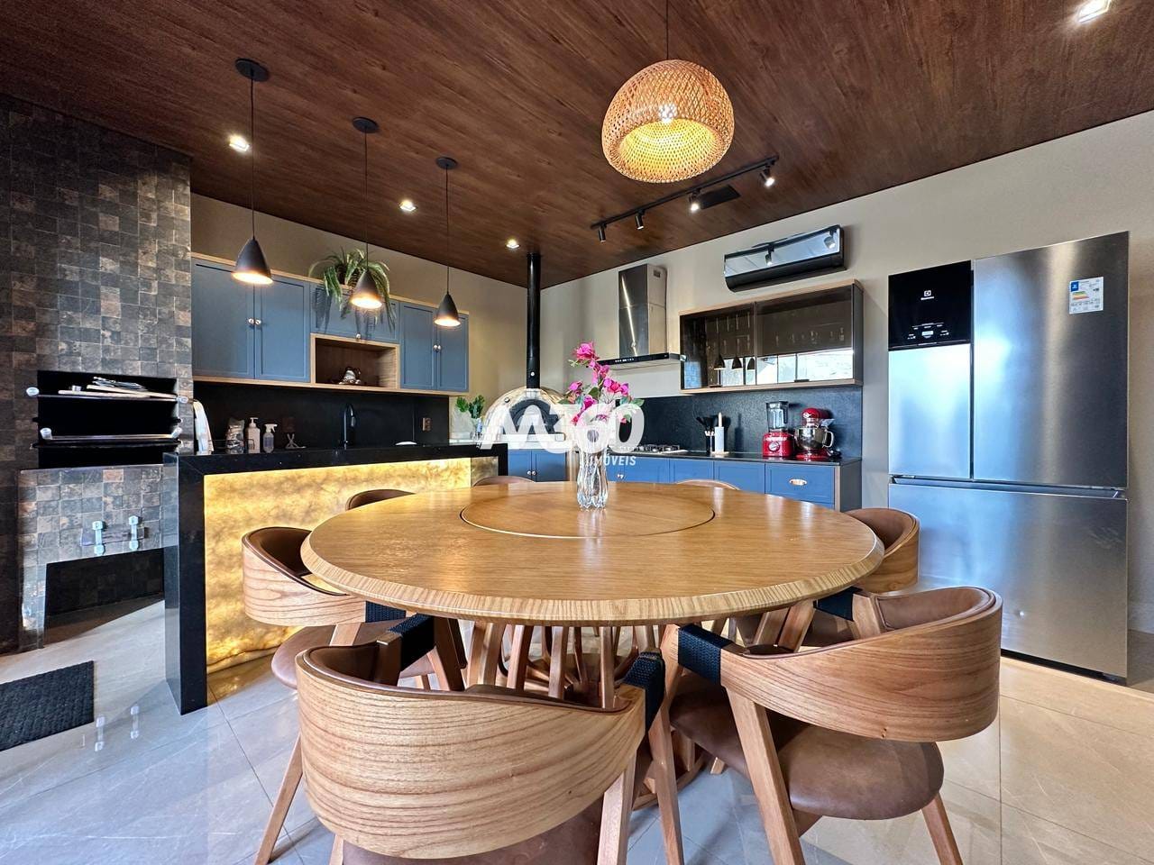 Sobrado, 3 quartos, 215 m² - Foto 3