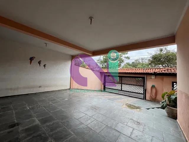 Sobrado com 406m² 4 quartos e 3 banheiros, à venda, no bairro City Bussocaba em Osasco