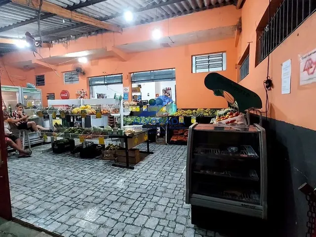 Sobrado com 225m² 3 quartos e 2 banheiros, à venda, no bairro Jardim Portugal em São José Dos Campos